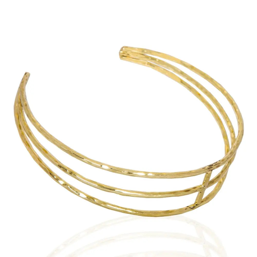 Jetia Neckpiece: intricate, enchanting luxury for timeless allure and poise-side view