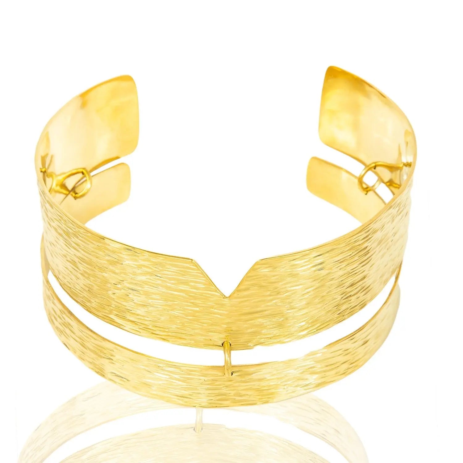 Maki Choker: vibrant gold statement necklace, blending artistry and passion for standout style-front view