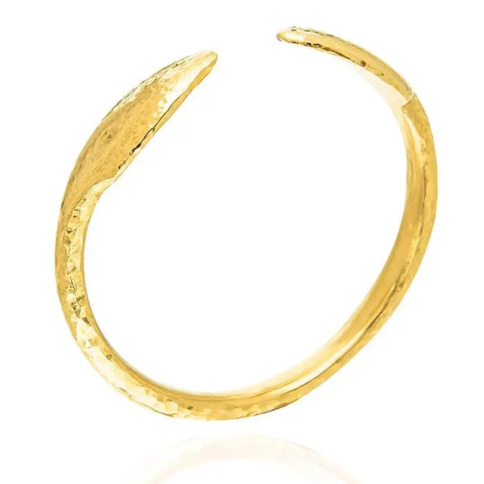 TADITA Bracelet: luxurious gold bracelet, artisan-made, cultural elegance, perfect gift, enhances style, premium craftsmanship-top view